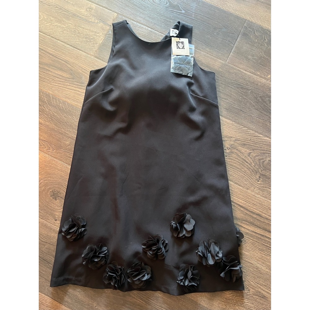 Anne Klein Black Sleeveless Dress  Floral Appliqué & Bow Tie‎ Back NWT! Size 2